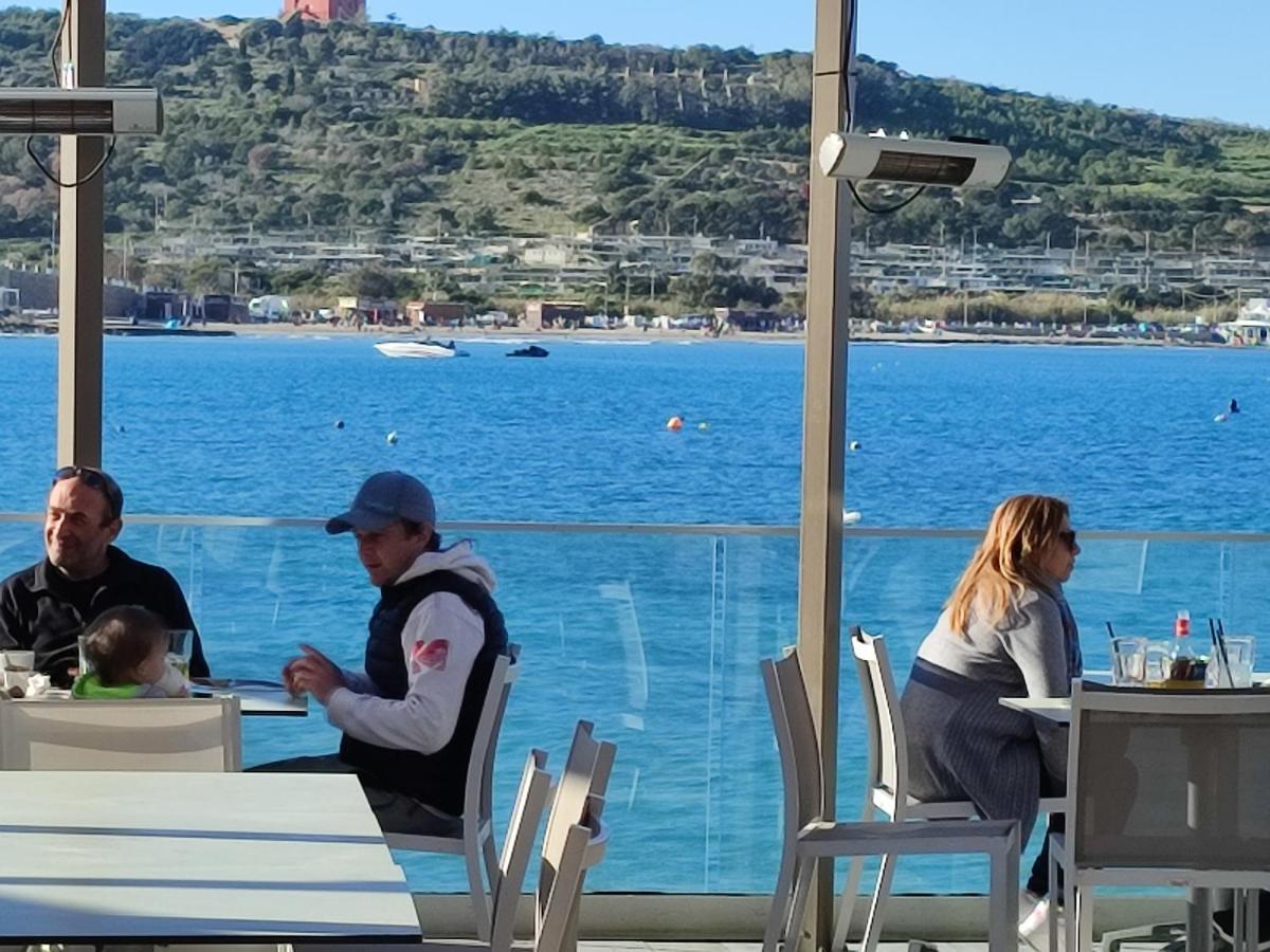 Beachfront With Seaviews Apartment No56 Award Winner Unbeatable Location For Closeness To The Sea Ideal For Guests Looking For Winter Spring And Autumn Breaks In Sunny Malta Also Ideal For Coastal Hikers Mellieha Exterior foto
