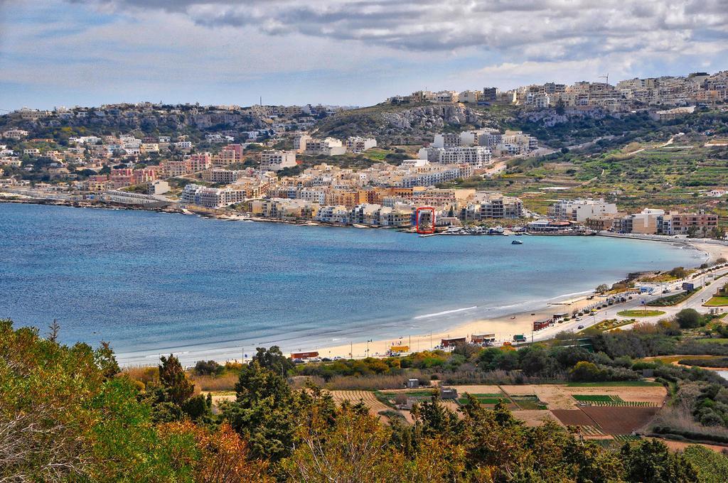 Beachfront With Seaviews Apartment No56 Award Winner Unbeatable Location For Closeness To The Sea Ideal For Guests Looking For Winter Spring And Autumn Breaks In Sunny Malta Also Ideal For Coastal Hikers Mellieha Exterior foto
